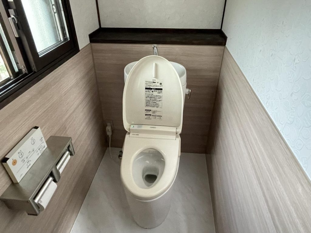 タカラのホーローパネルでトイレのリフォーム　所沢市事例